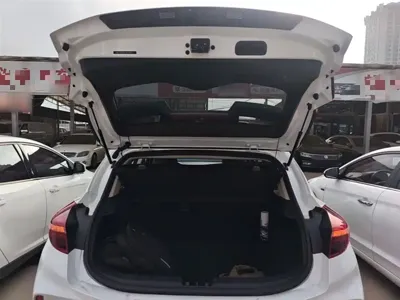 Geely Emgrand GS