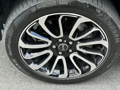 Land Rover Sport