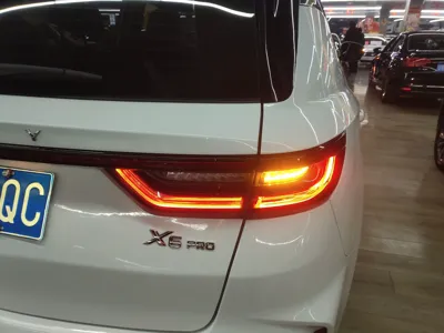 Geely Vision X6