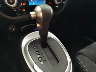 Infiniti ESQ