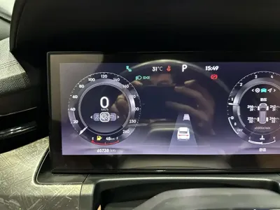 Lynk & Co 09