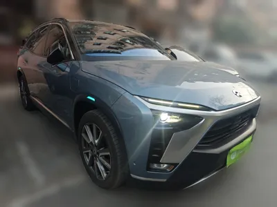 Nio ES8