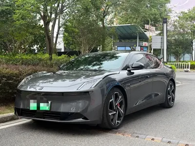Lynk & Co Z10