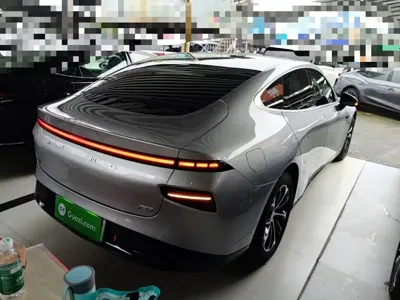 Xpeng P7