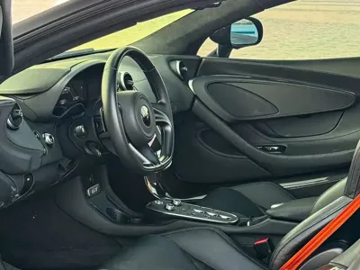 McLaren GT