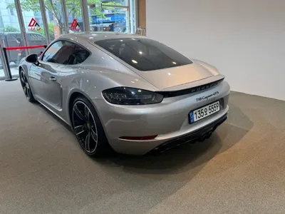 Porsche 718