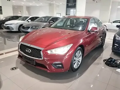 Infiniti Q50L
