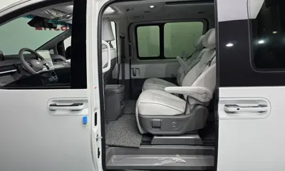 Hyundai Staria