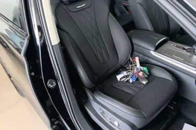 Hongqi HS7 PHEV
