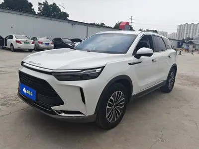 BAIC X7