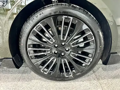 Lynk & Co 领克10