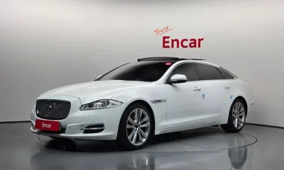 Jaguar XJ