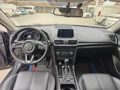Mazda 3 Axela