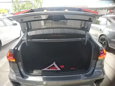 Roewe i5