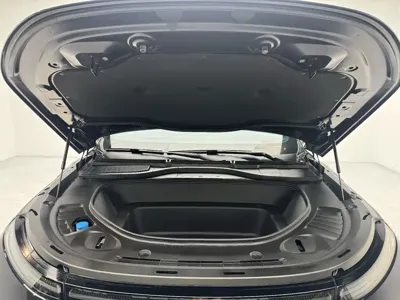 Xpeng G9