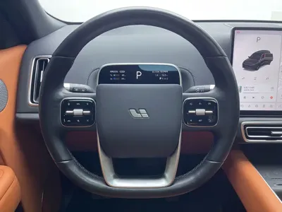 Li Auto Li L8