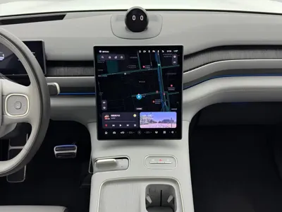 Nio ES8