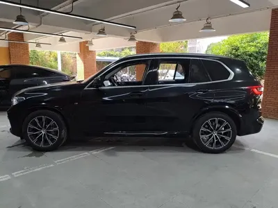 BMW X5 (Import)