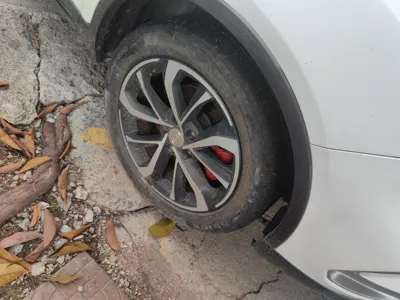 Geely Auto Emgrand GS