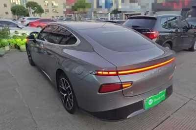 Xpeng P7
