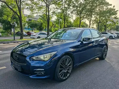 Infiniti Q50L