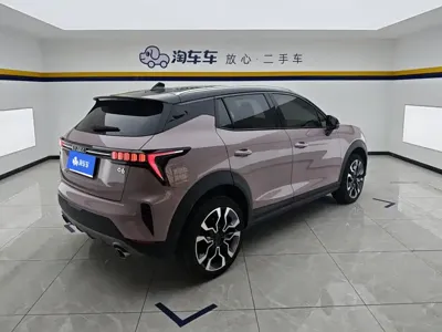 Lynk & Co 06