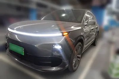 Li Auto L6