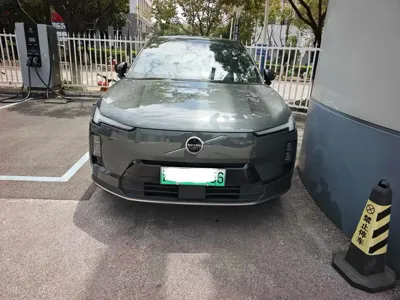 Volvo 沃尔沃XC70插电式混动