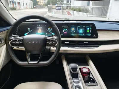 Chery Arrizo 8