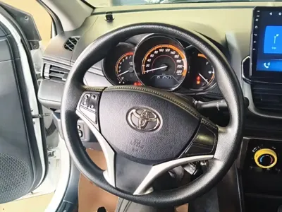 Toyota Yaris L