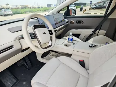 Li Auto 理想i8