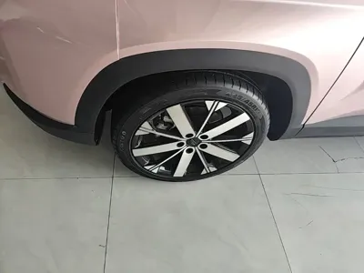 Geely ICON