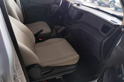 Wuling Hongguang V