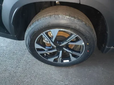 Geely Auto FX11