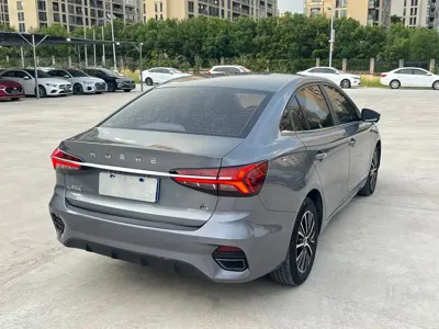 Roewe i5