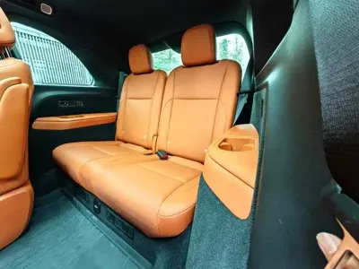 Li Auto Li L8