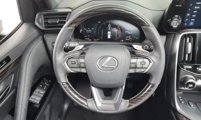Lexus LX