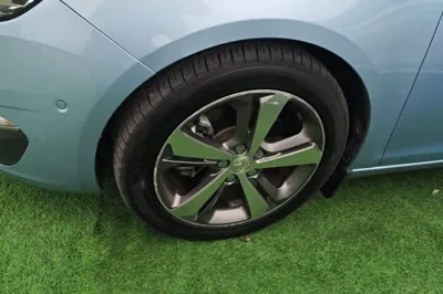 Peugeot 308S