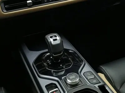 Geely ICON