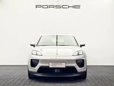 Porsche Macan EV
