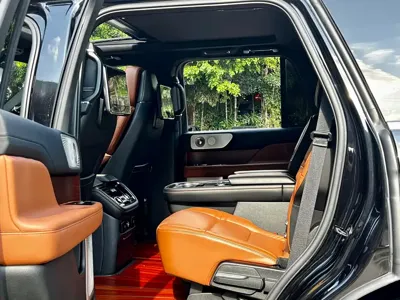 Lincoln Navigator