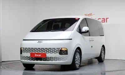 Hyundai Staria