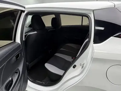 Toyota Yaris L