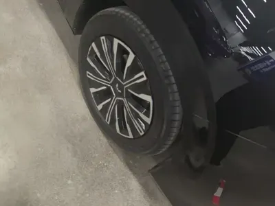 Wuling Xingguang 730