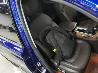 Roewe RX8