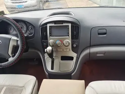 Hyundai H-1