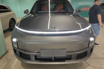 Li Auto L8