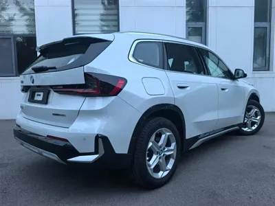BMW iX1