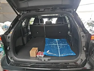 Toyota Crown Kluger