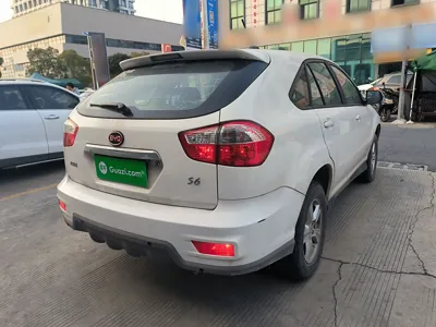 BYD S6